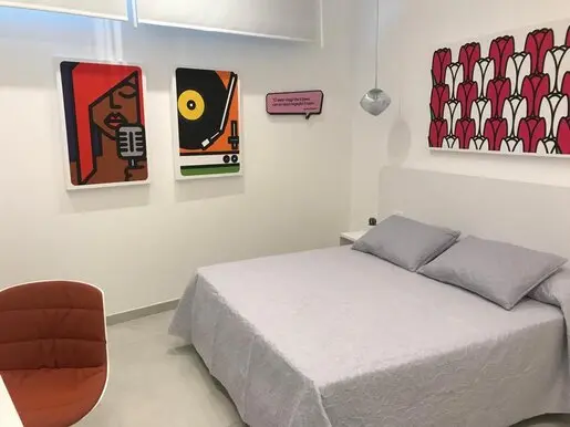 Letto matrimoniale della Camera Tulip a Termoli